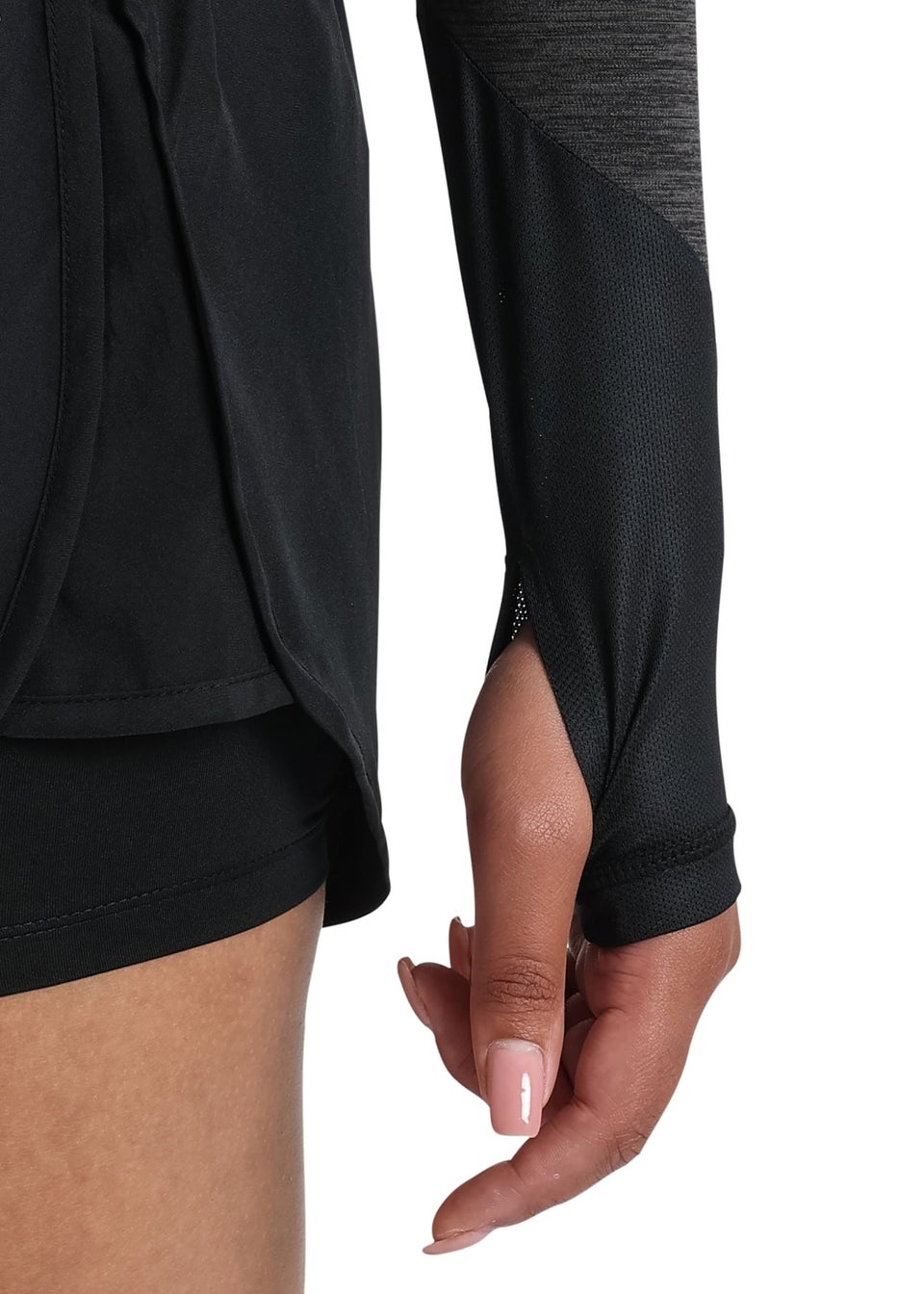 Umbro Black Pro Training Long-Sleeved Crop Top