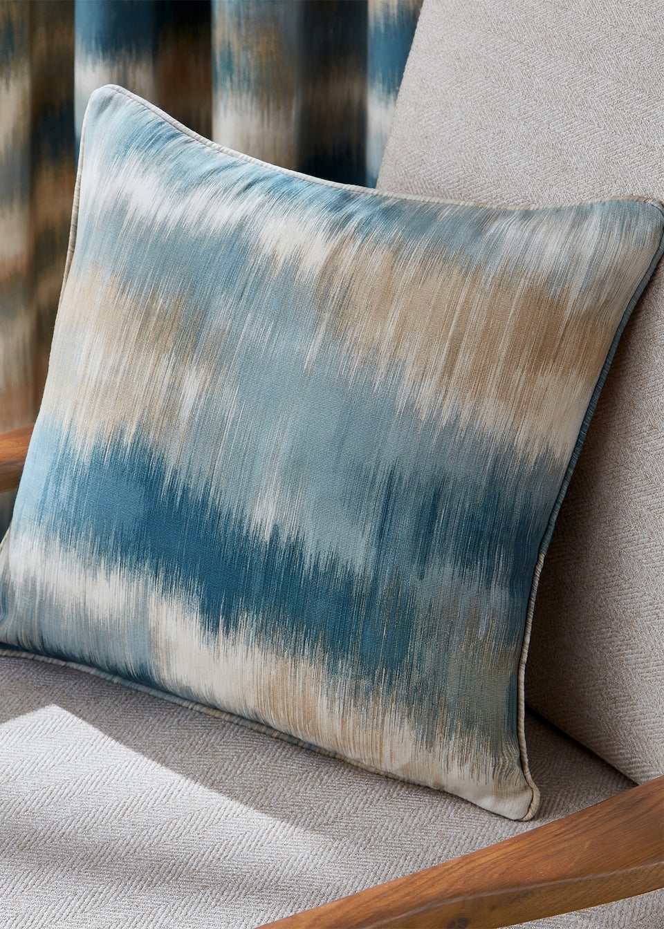 Catherine Lansfield Ombre Texture Cushion (45x45cm)