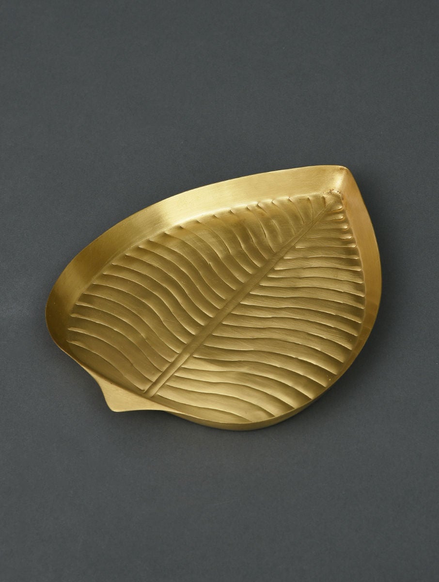 Unisex Brass Handcrafted Leaf Plate
