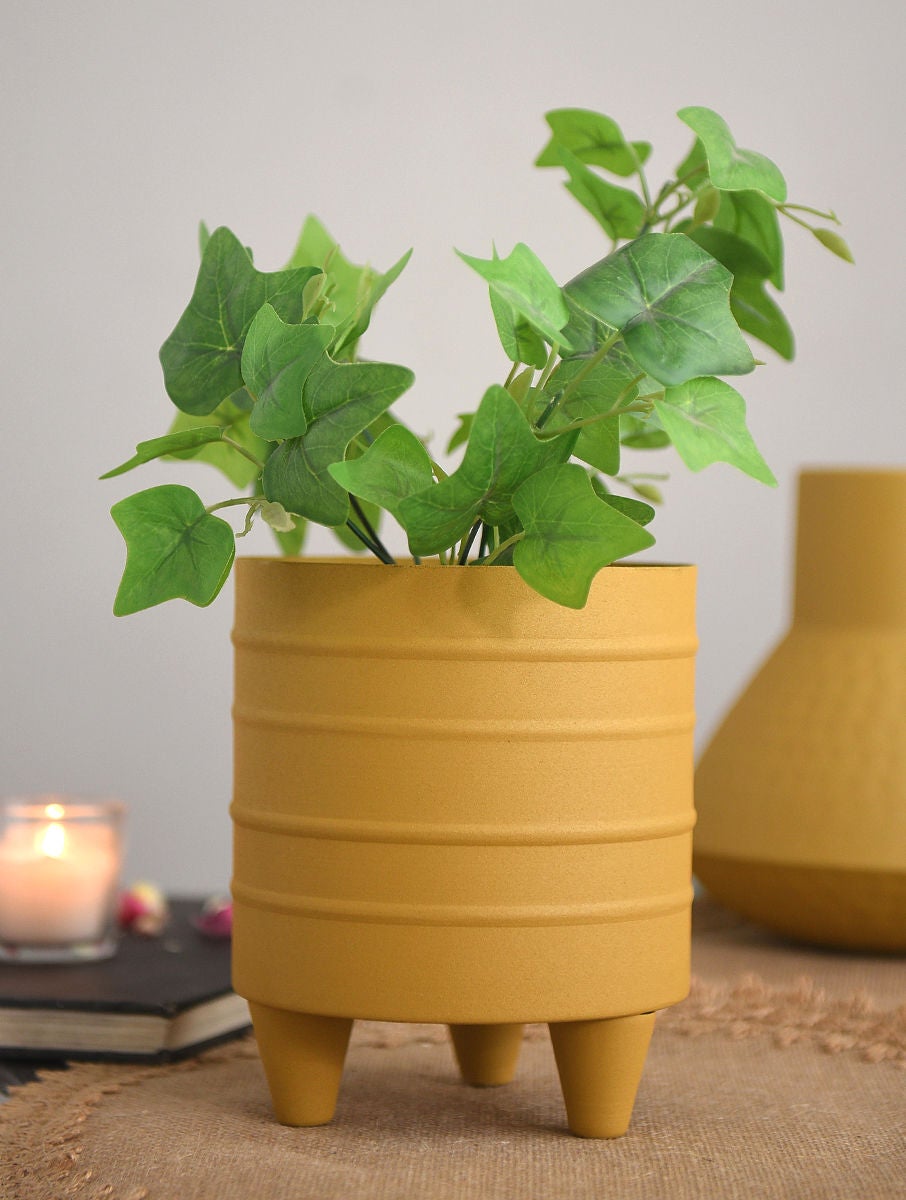 Unisex Yellow Handcrafted Metal Planter (D-6in, H-7in)