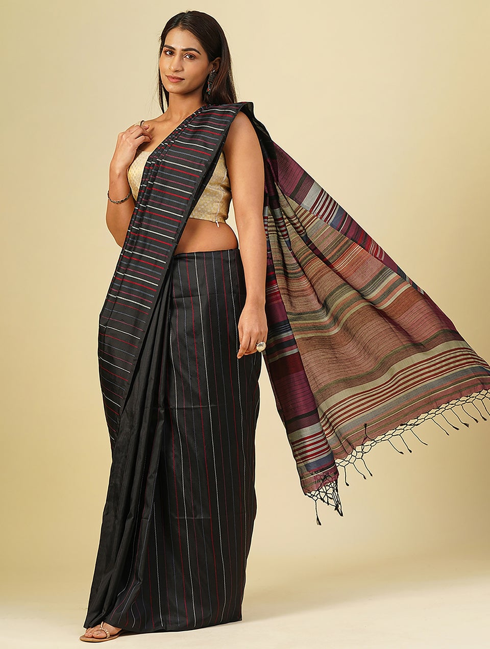 Women Grey Handwoven Silk Saree