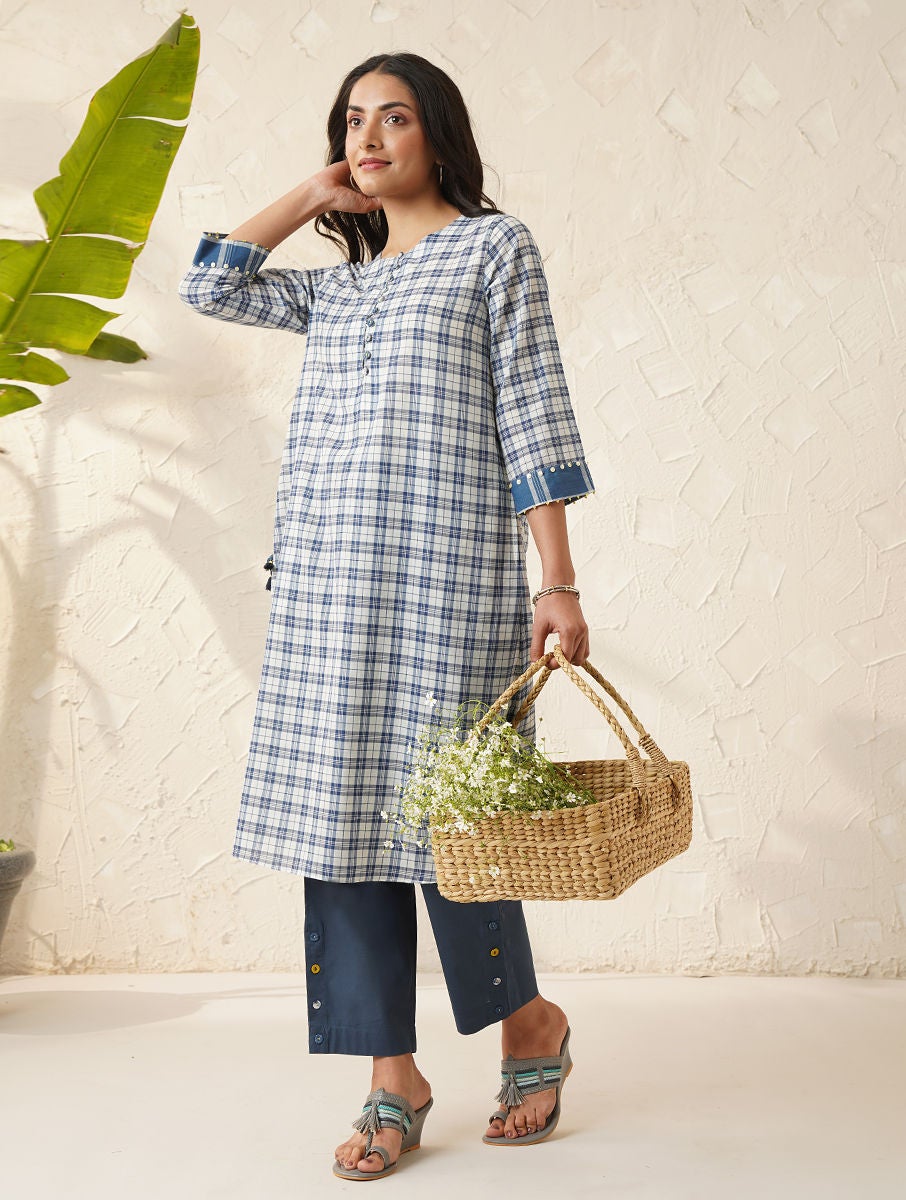 Women Blue Cotton Solid Ankle Length Regular Fit Pant