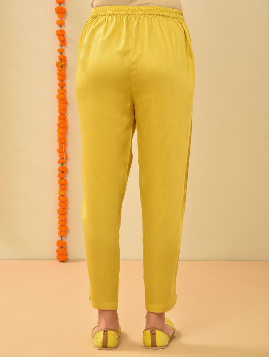 Women Mustard Yellow Modal Solid Ankle Length Regular Fit Pant - S