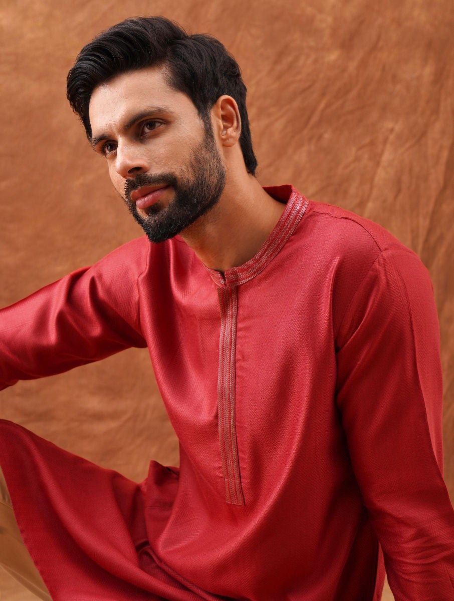 Men Red Silk Viscose Mandarin Collar Regular Fit Kurta - 38