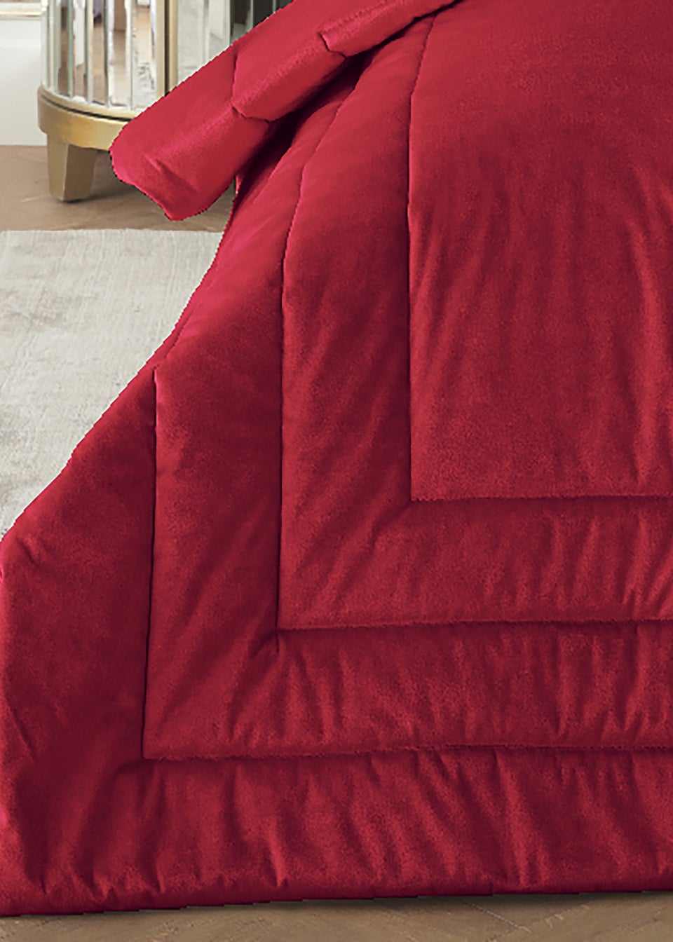 Laurence Llewelyn-Bowen Chic Velvet Red Bedspread
