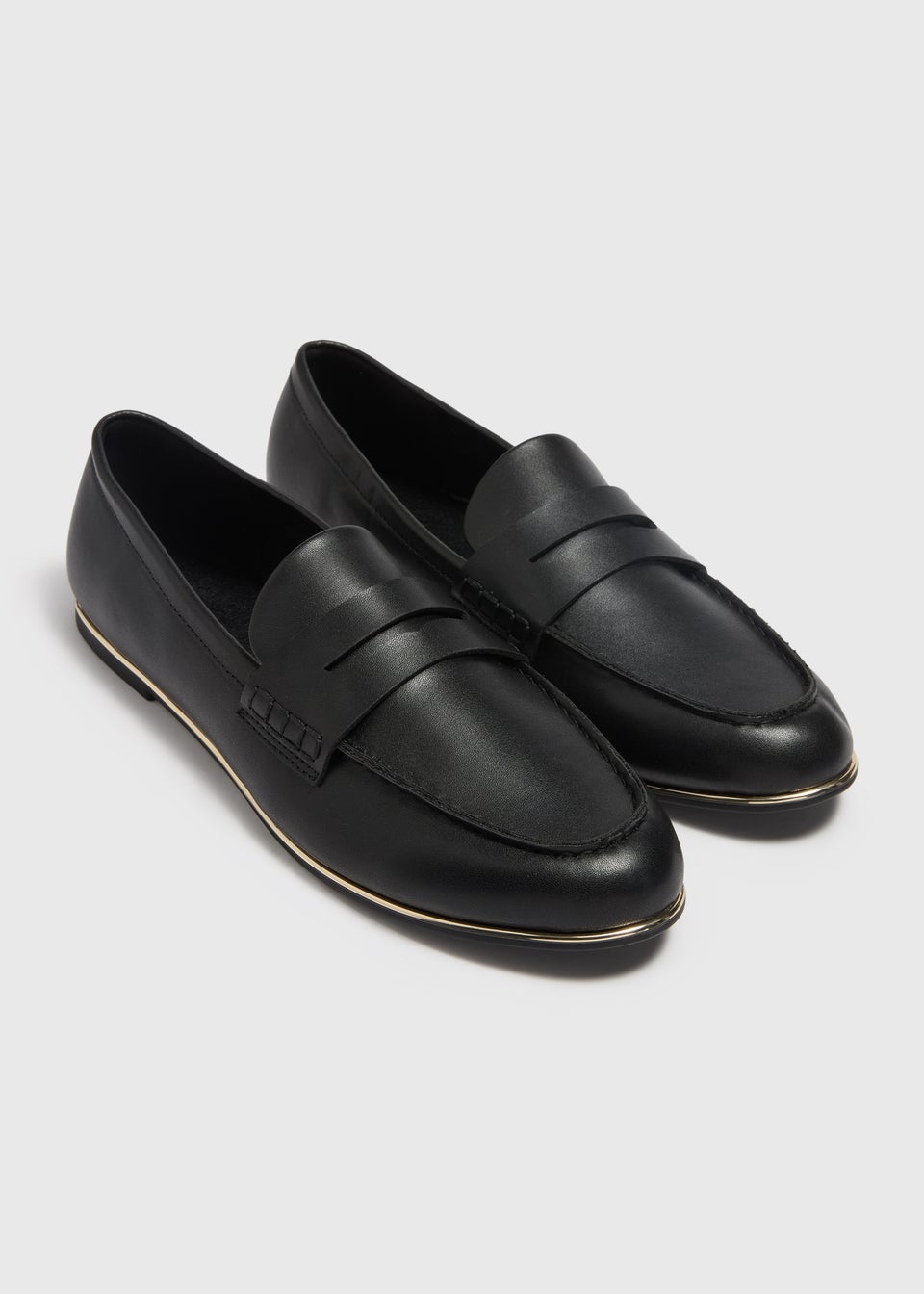 Black Basic Loafer