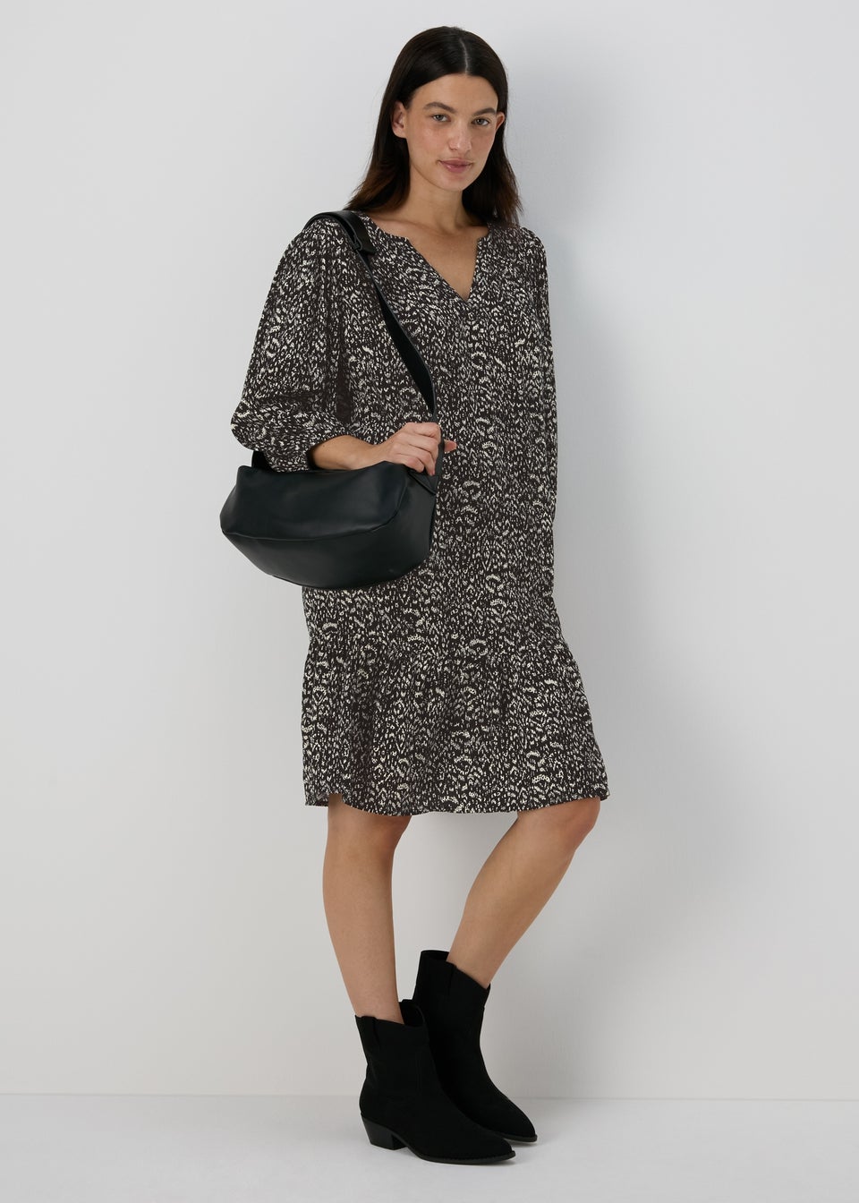 Black Printed Boho Crinkle V-Neck Midi Dress