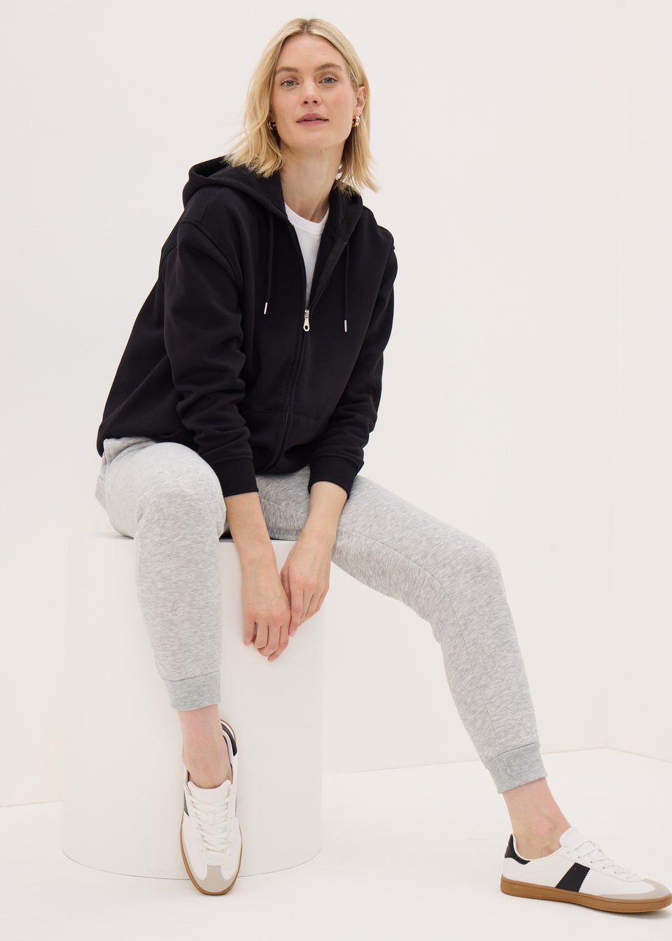 Black Longline Zip Up Hoodie
