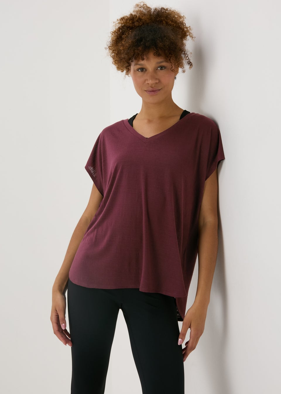 Souluxe Burgundy V Neck T-Shirt