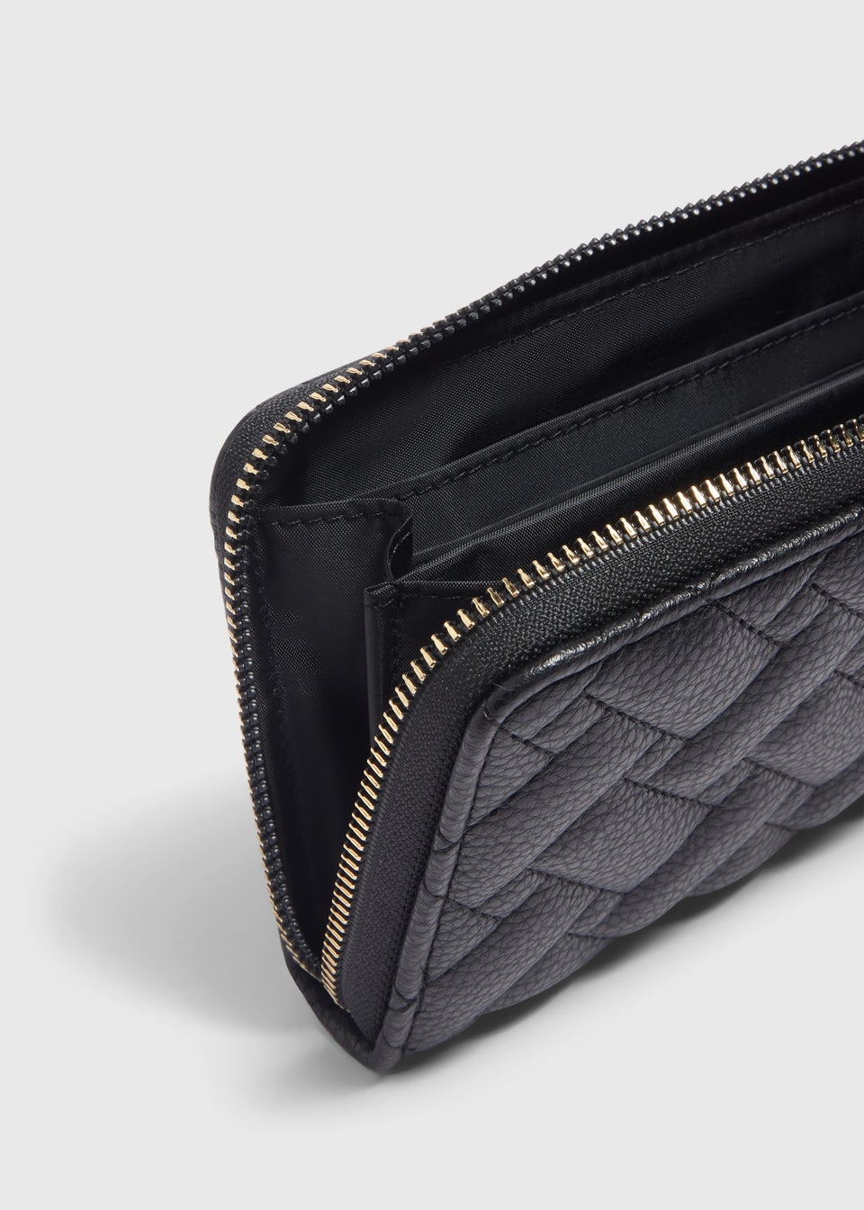 Black quilted purse top