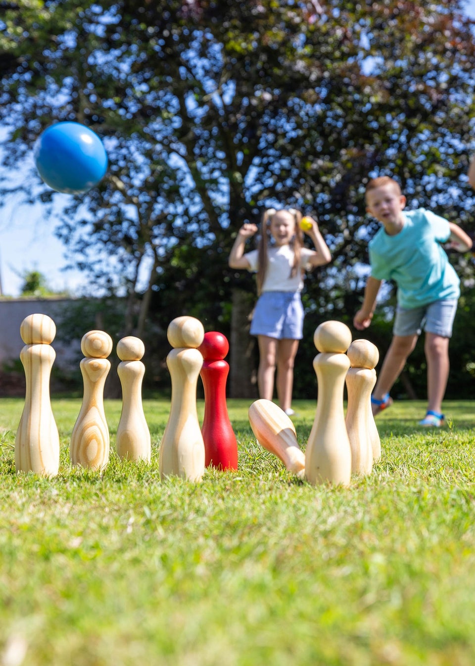 Toyrific White Wood Grasshopper Games Skittles