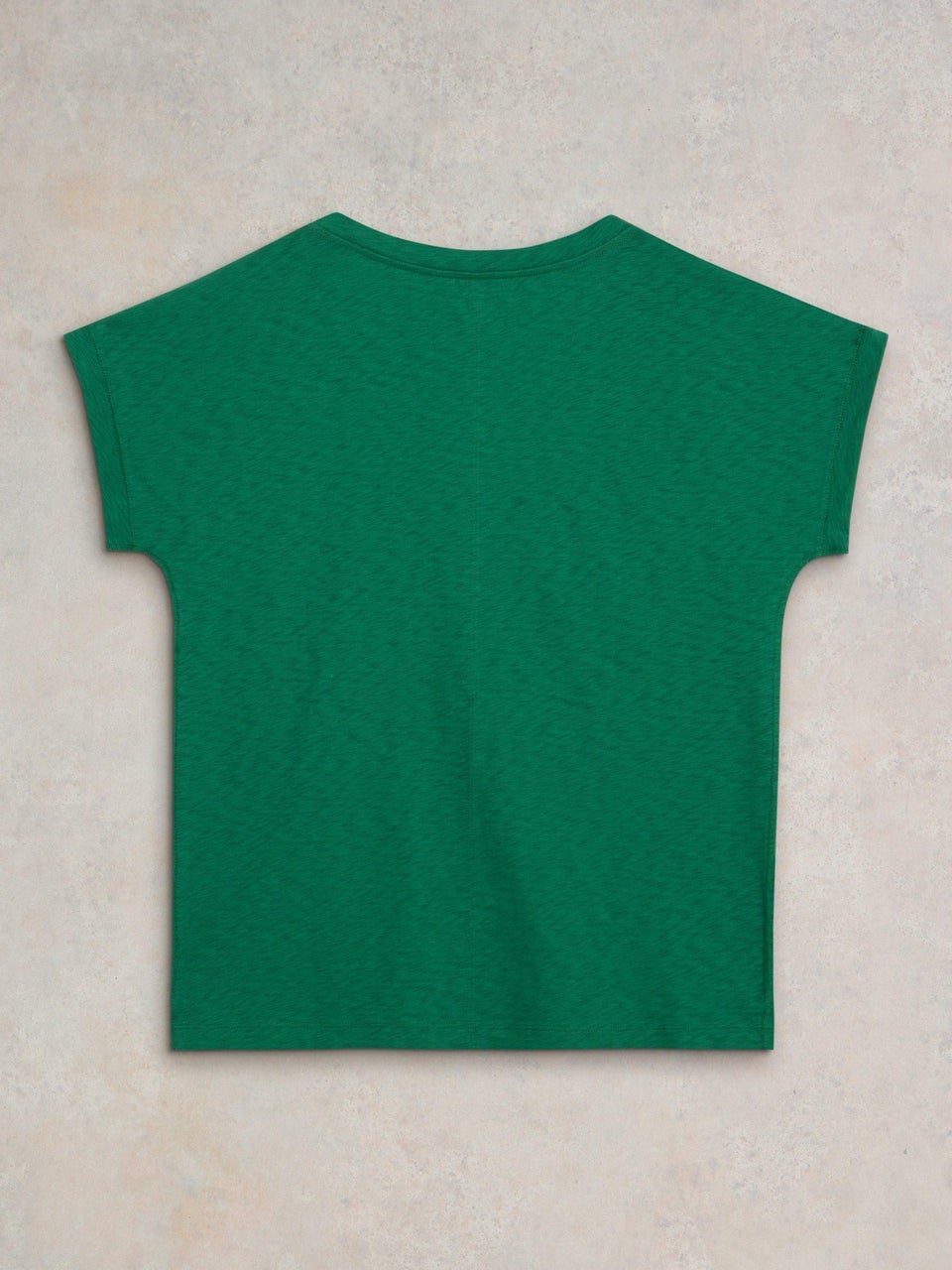 Nelly T-shirt mit Keilausschnitt