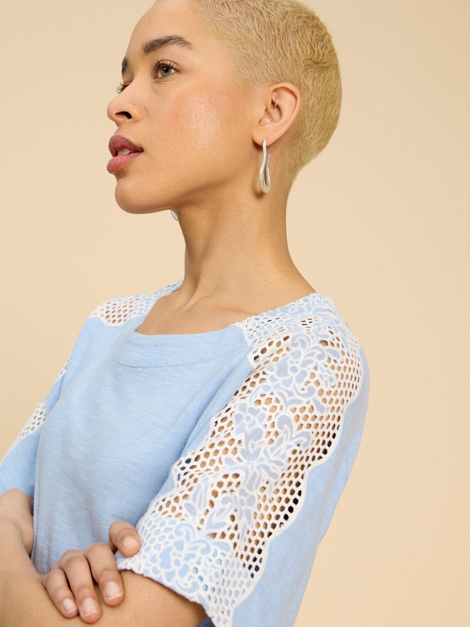 Sara Top mit Bindesaum