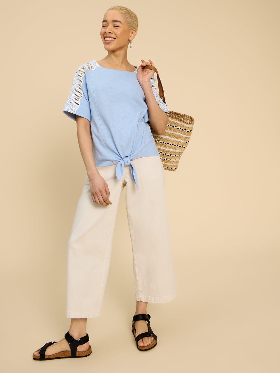Sara Top mit Bindesaum