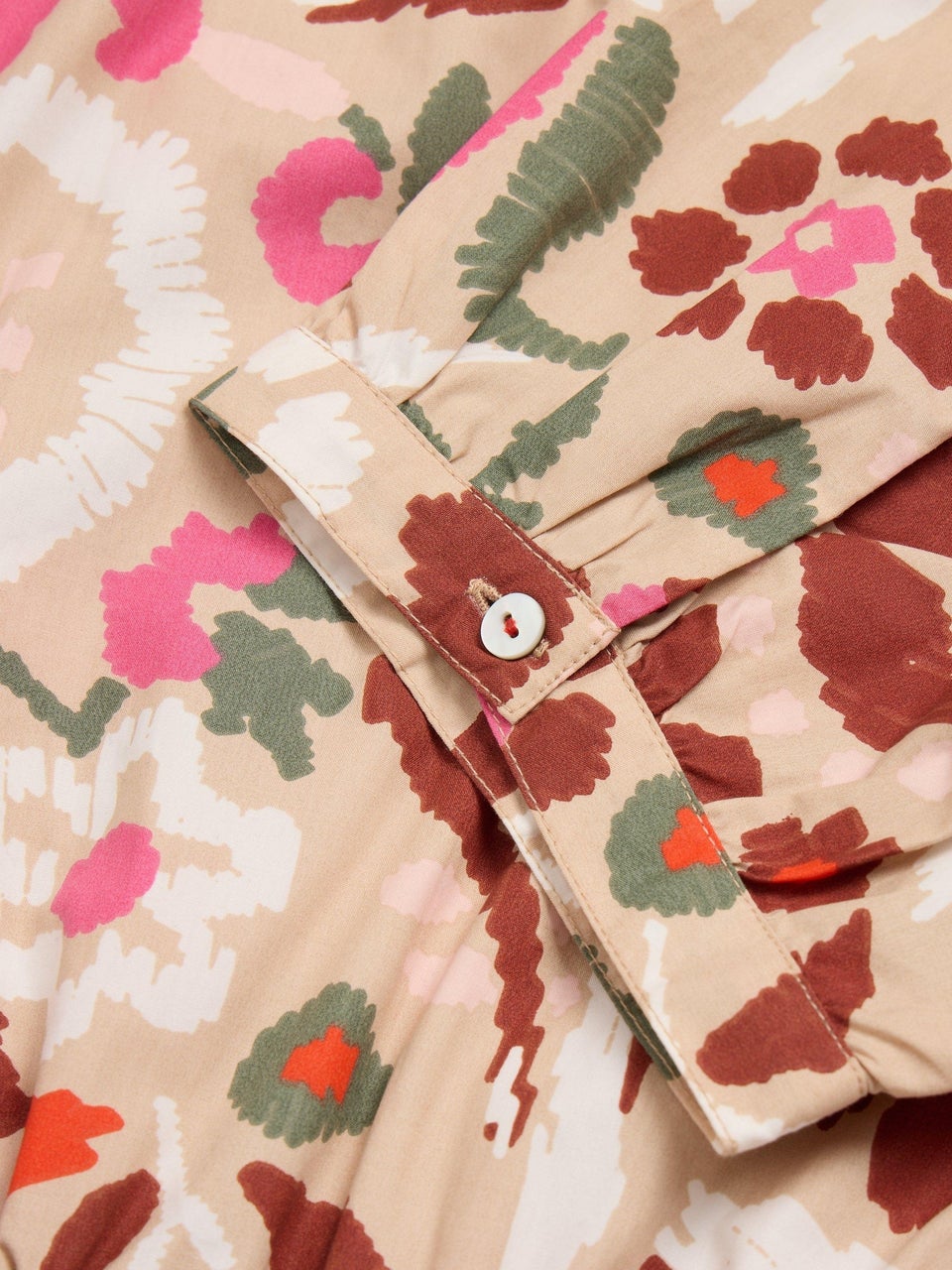 Elle Gestuftes Kleid