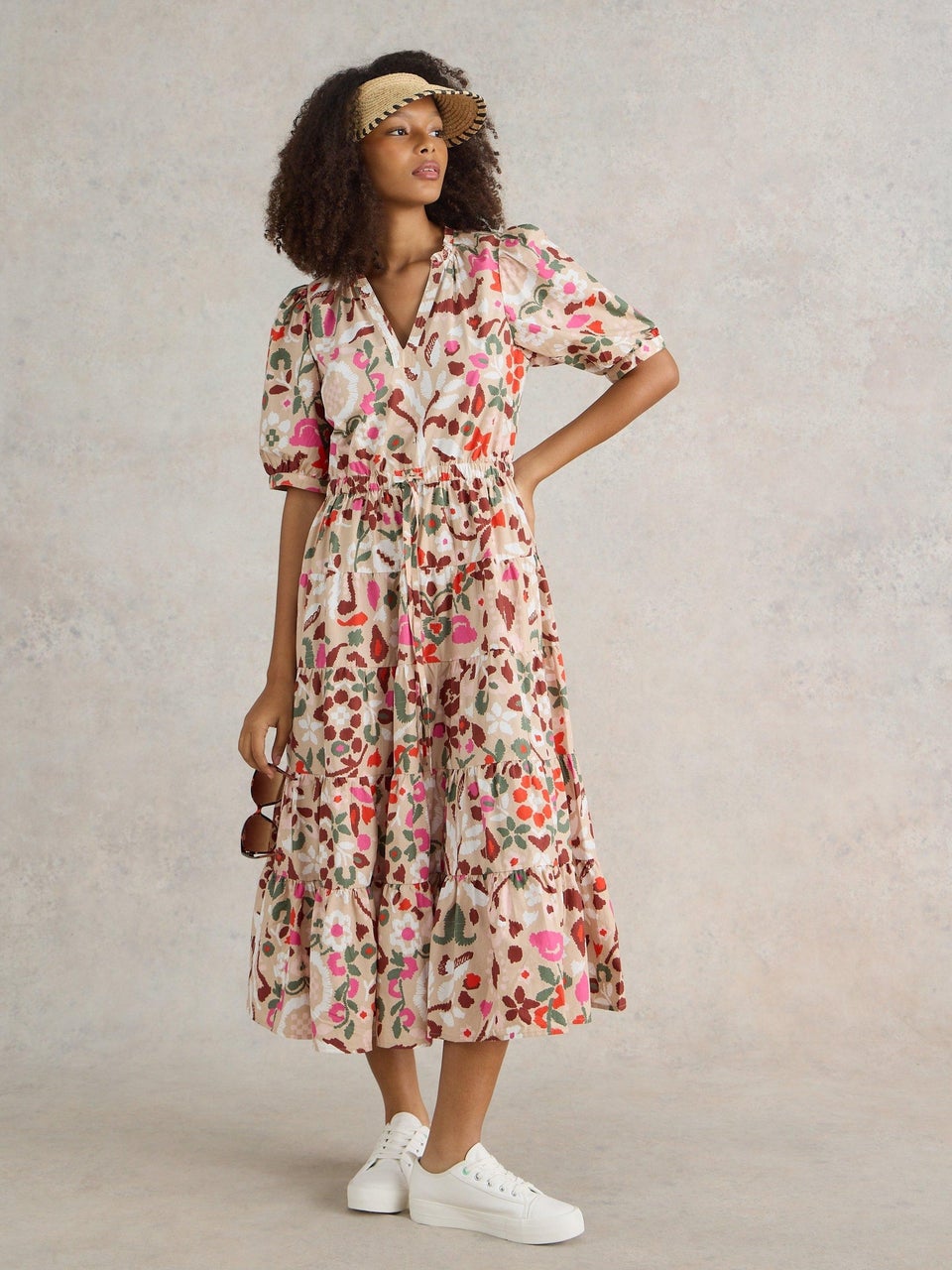 Elle Gestuftes Kleid