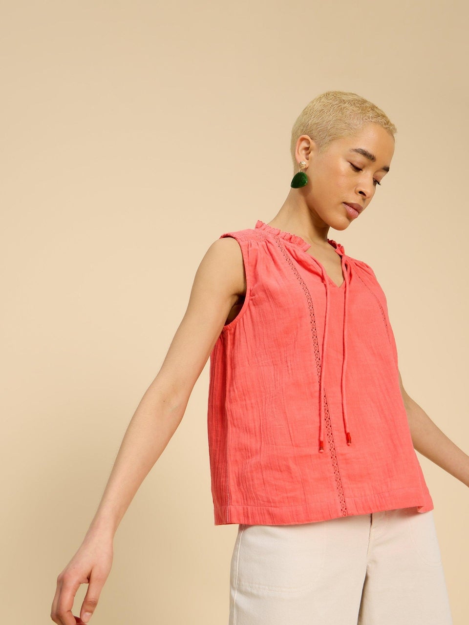 Lottie Ärmellose Bluse