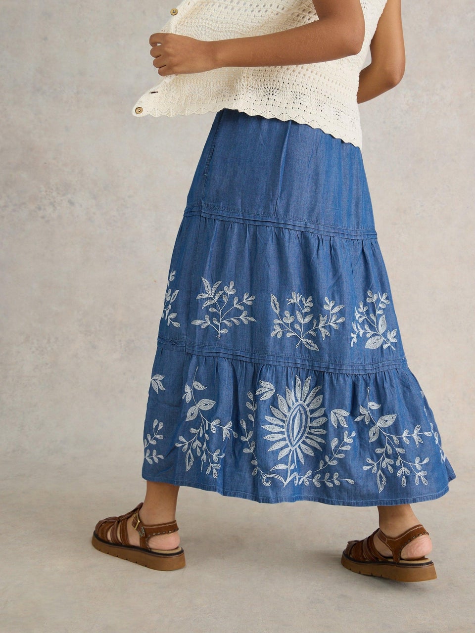Isla Bestickter Denimrock
