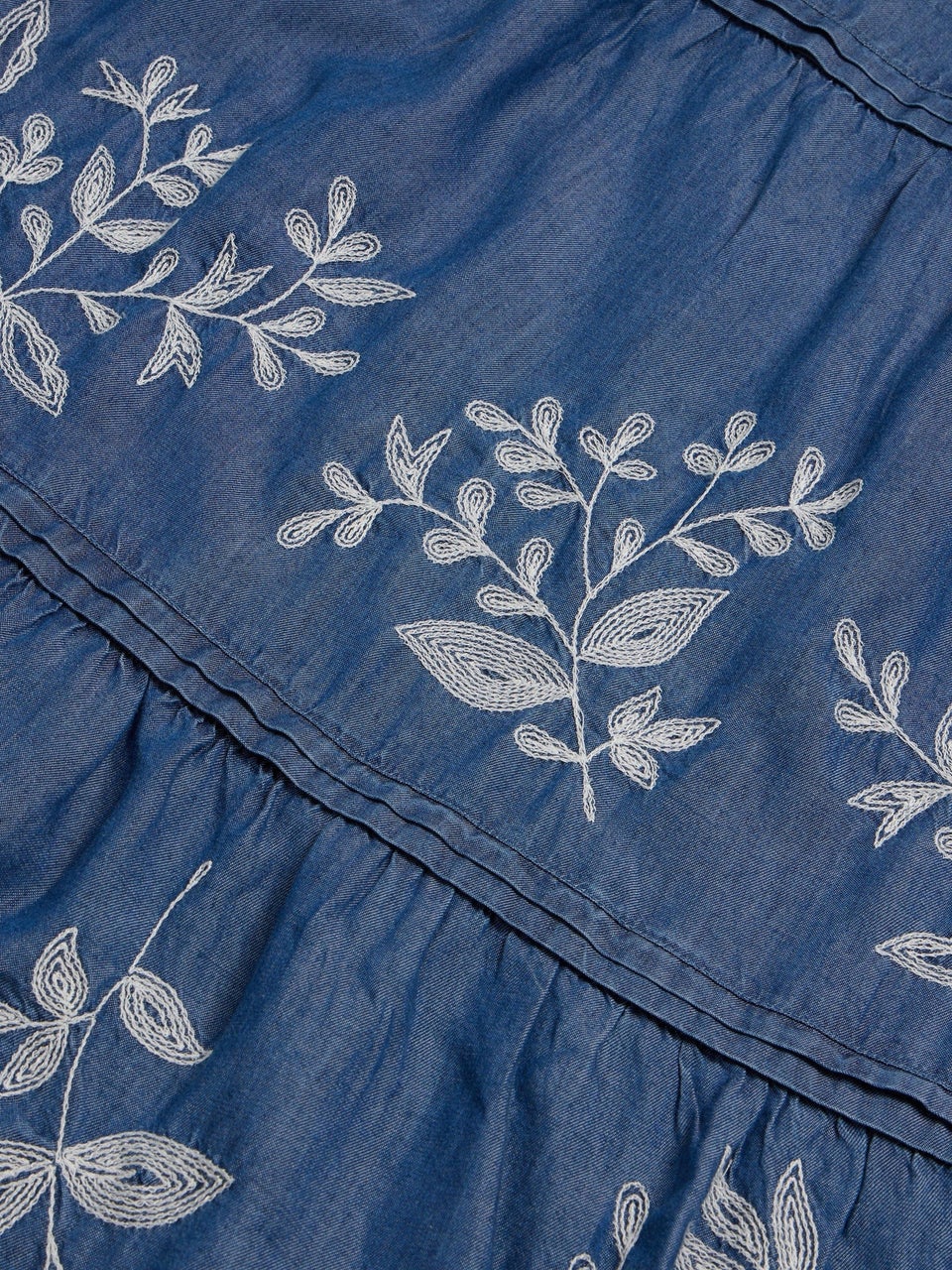Isla Bestickter Denimrock