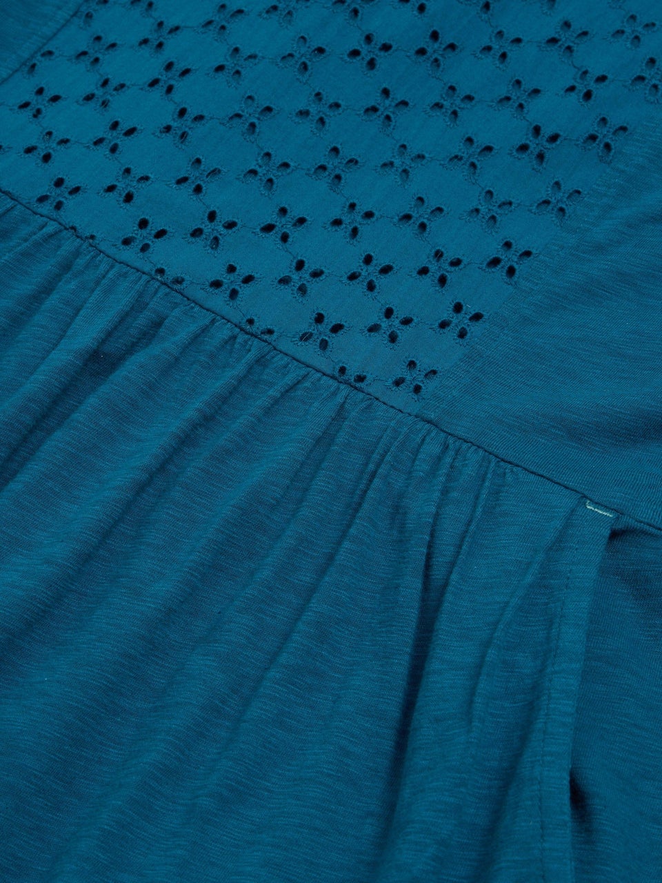 Violet Jerseykleid mit Stickerei