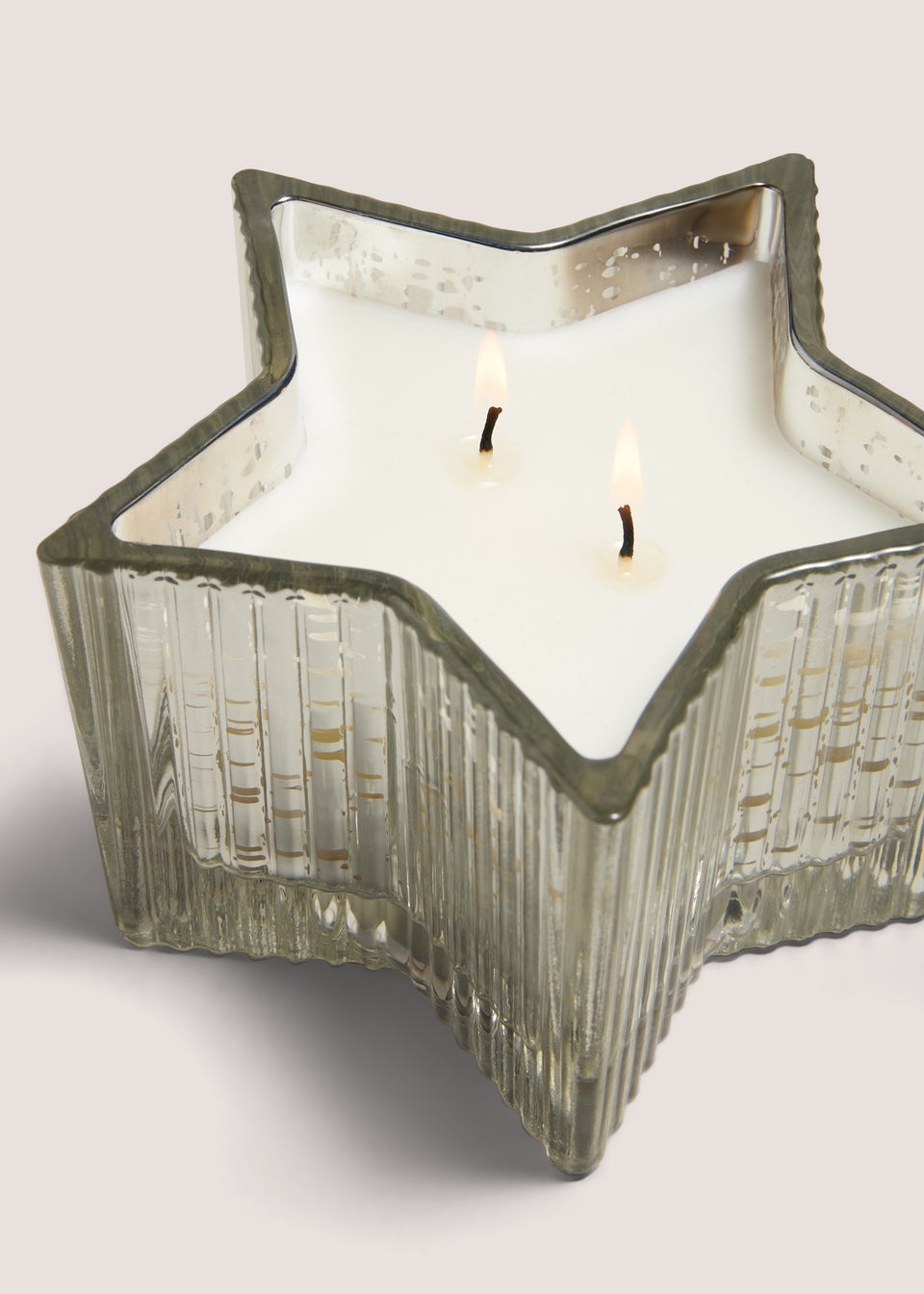 Wondrous Ribbed Star Candle Silver