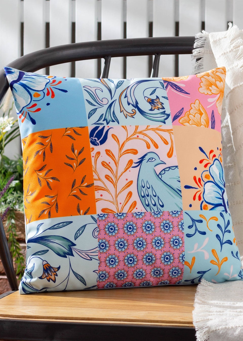 furn. Multi Azzar Filled Outdoor Cushions (43cm x 43cm x 8cm)