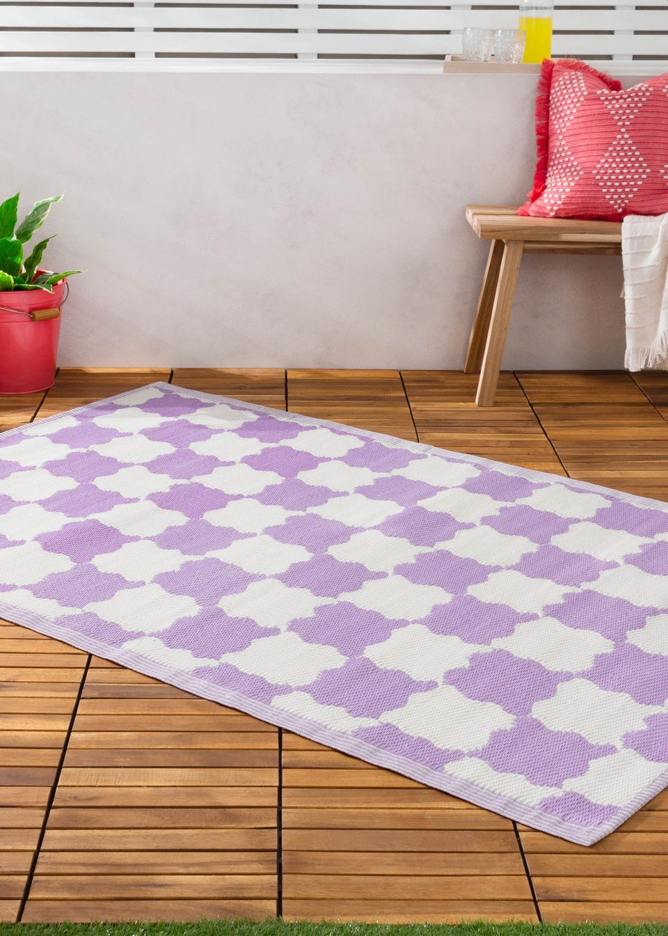 furn. Lilac Check Outdoor 100% Recycled Rug (120 x 180cm)