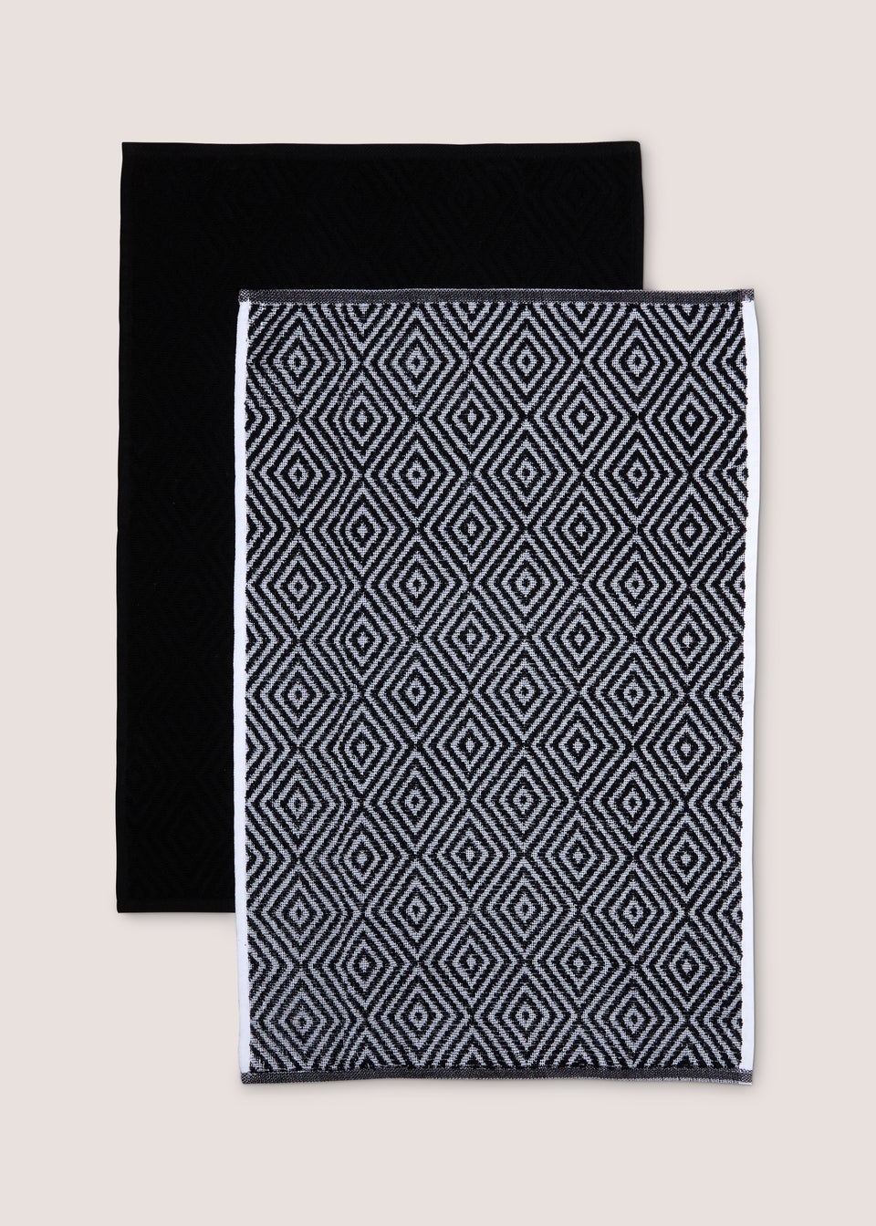 Black geometric towels outlet