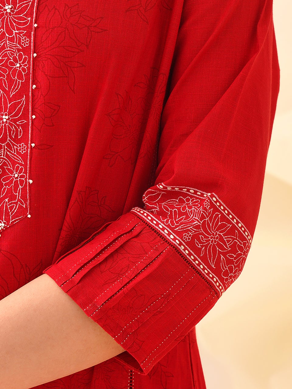 Women Red Kurta