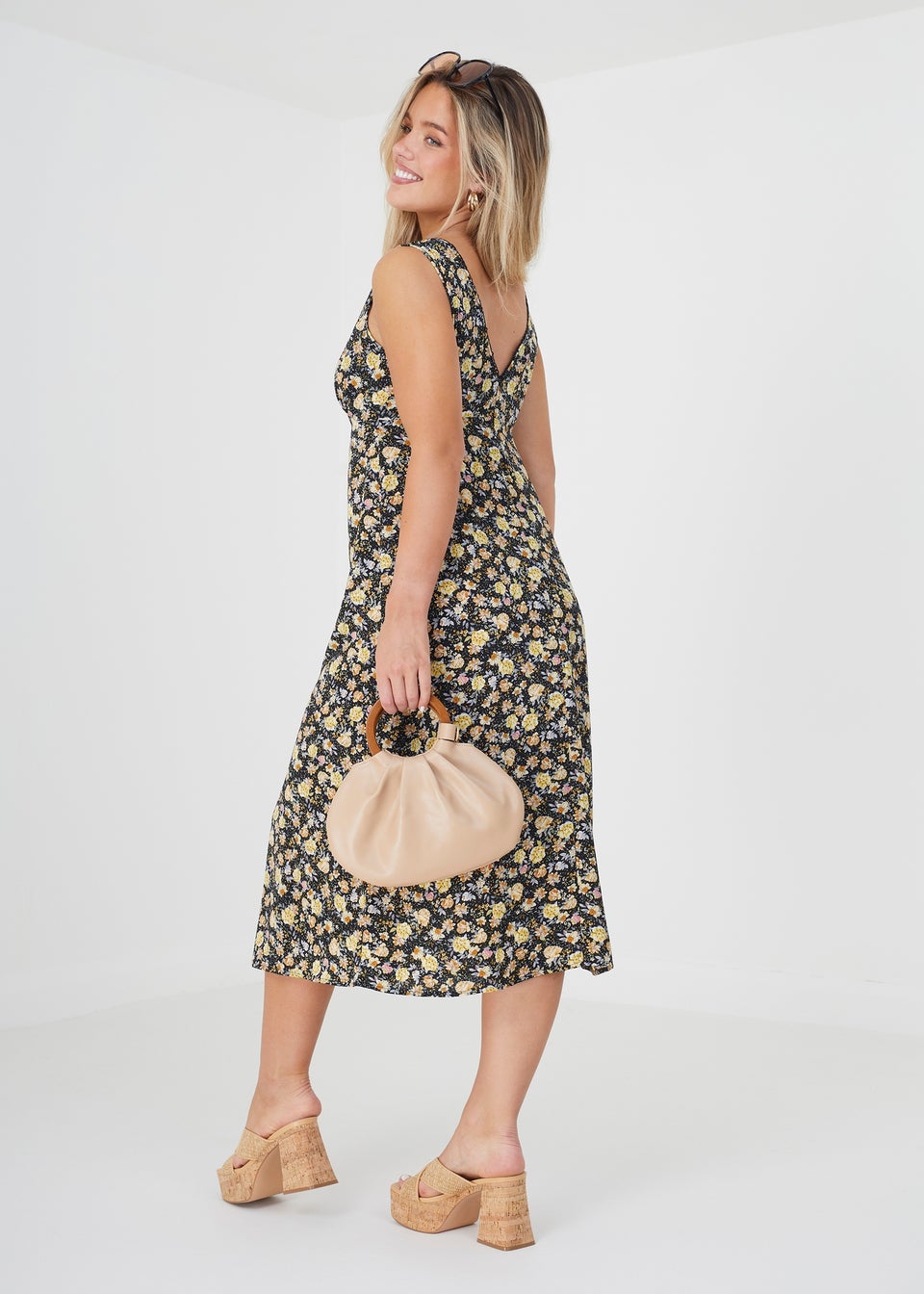 Brave Soul Black Sleeveless V-Neck Floral Midi Dress - Matalan