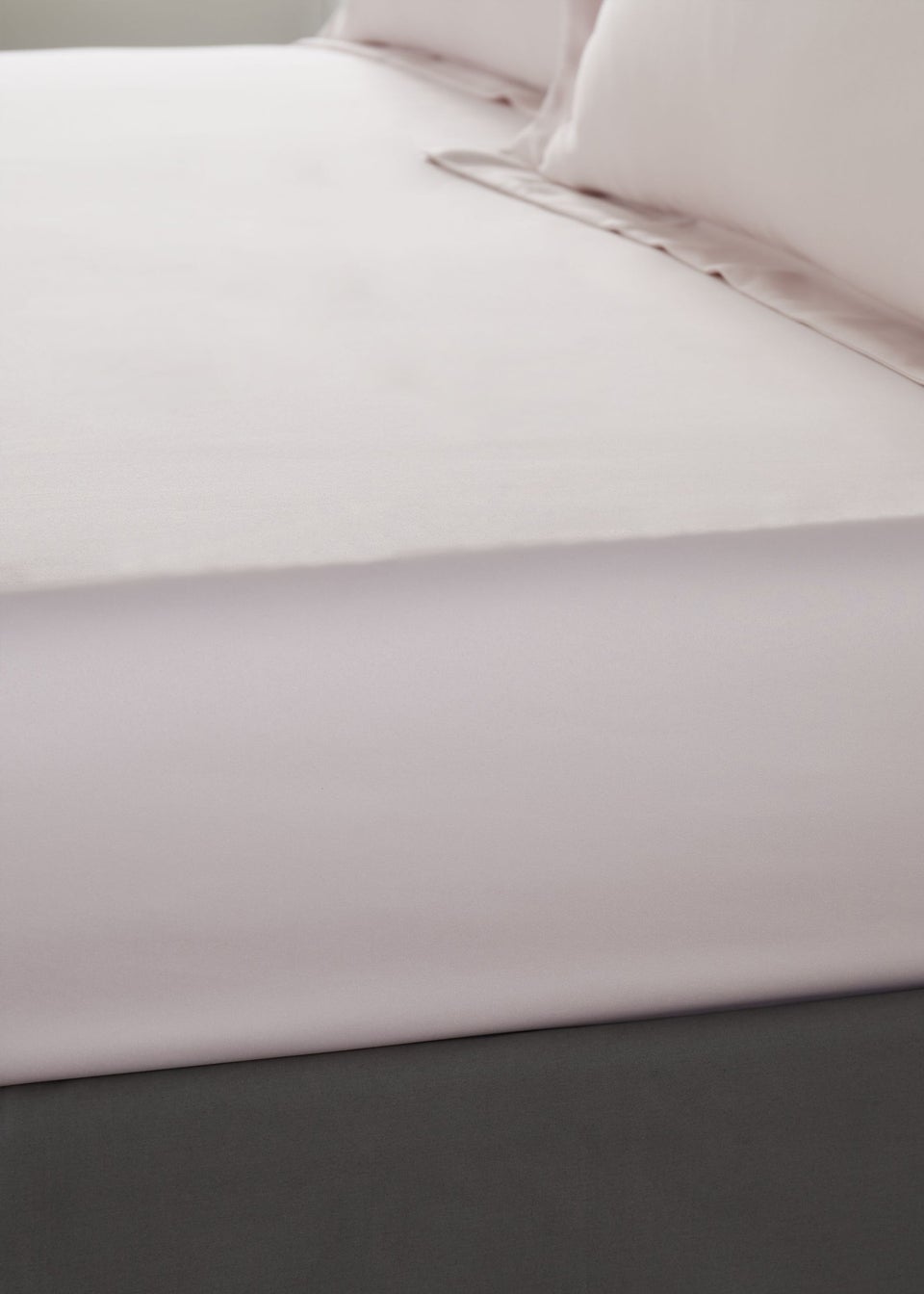 Catherine Lansfield Silky Soft Satin Fitted Sheet