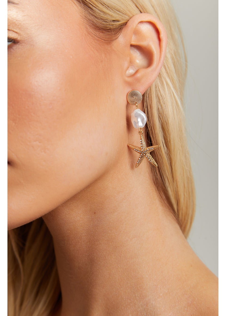Madein Pink Pearl Starfish Earrings