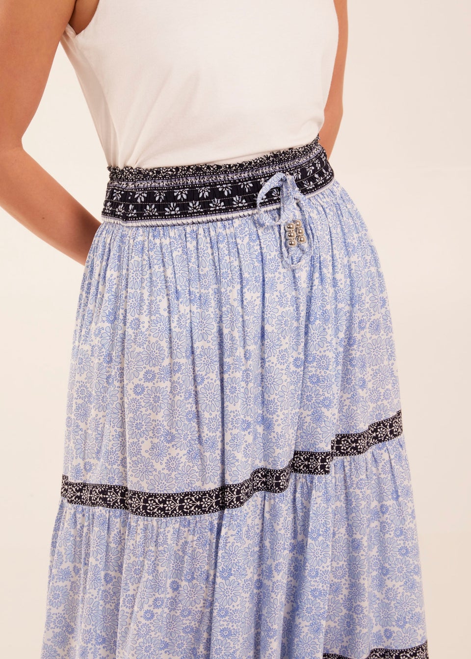 Blue Vanilla Blue Contrast Printed Tiered Skirt