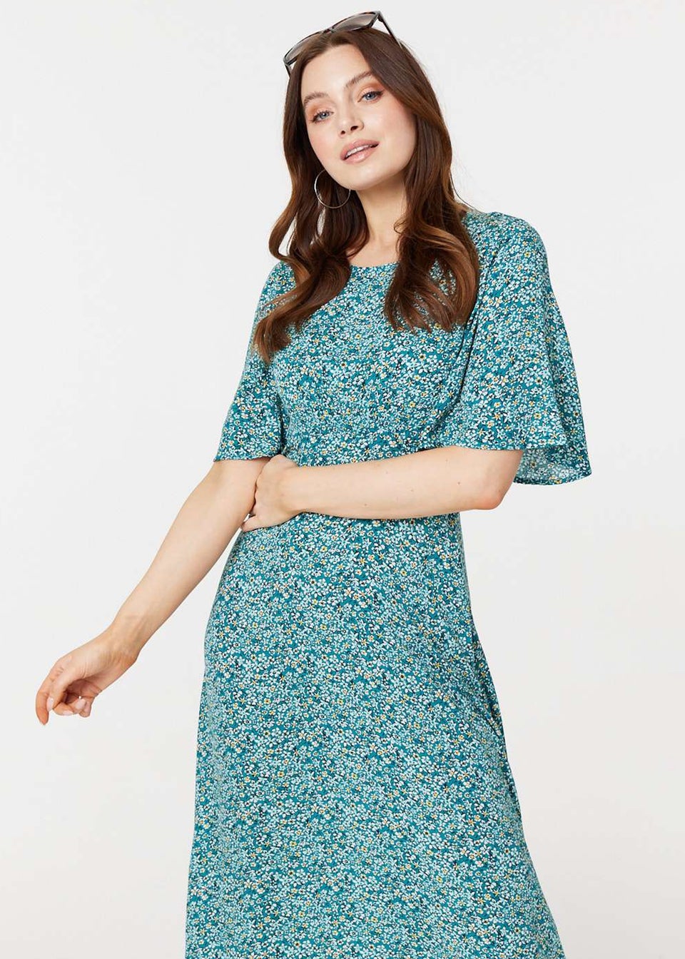 Izabel London Light Green Ditsy Floral 1/2 Sleeve Midi Dress