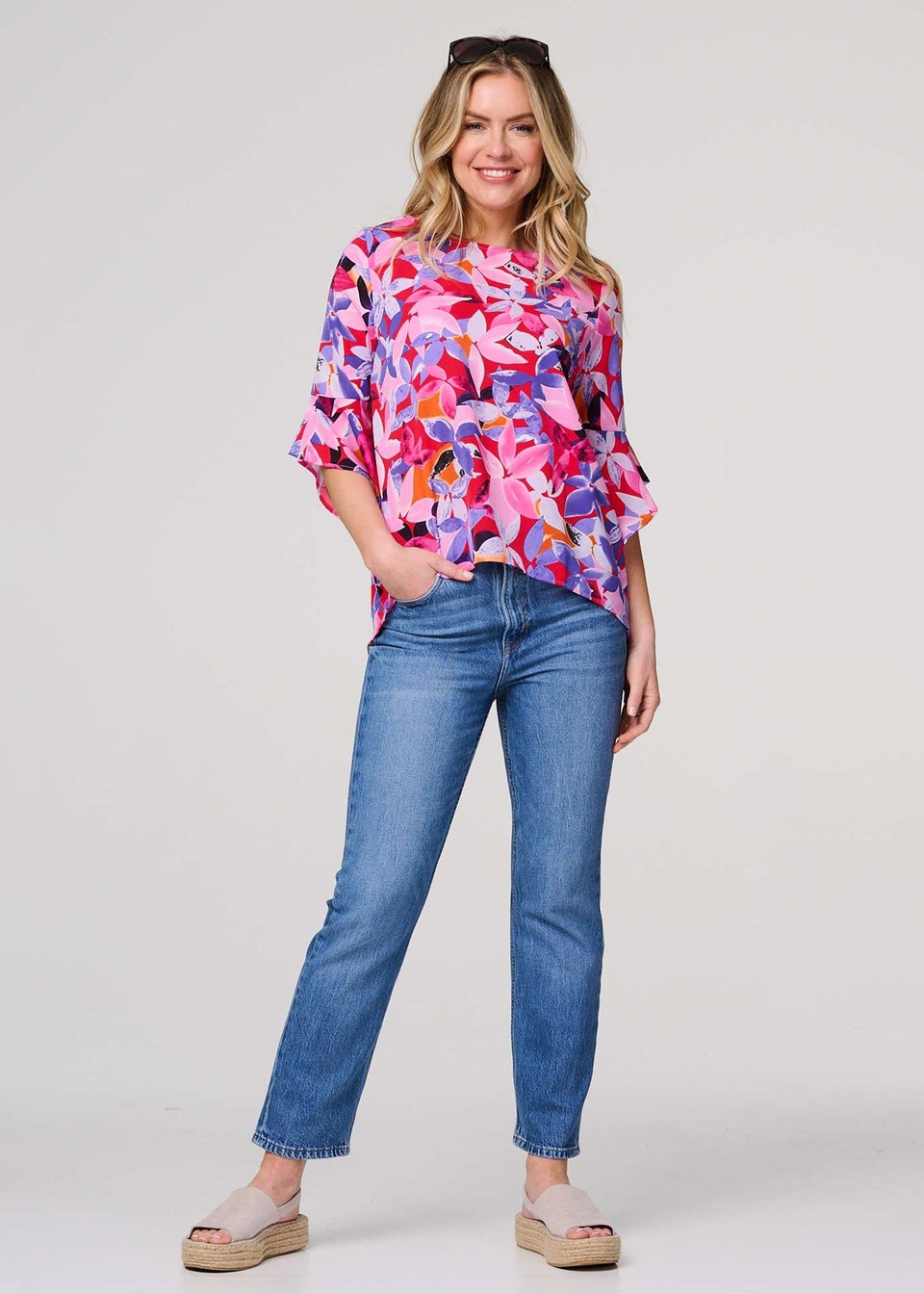 Izabel London Pink Floral Curve Hem 2/3 Sleeve Top