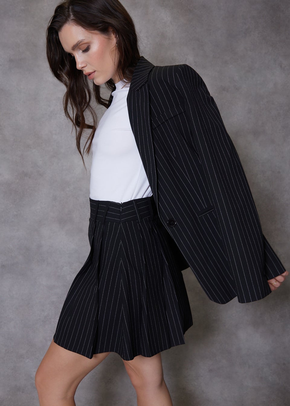 Threadbare Black Pleated A-Line Mini Skirt