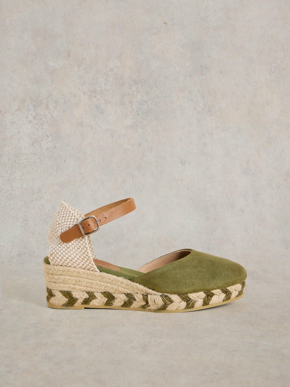 Geschlossene Espadrilles mit Wildleder