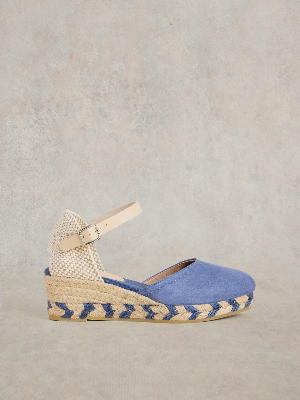 Geschlossene Espadrilles mit Wildleder