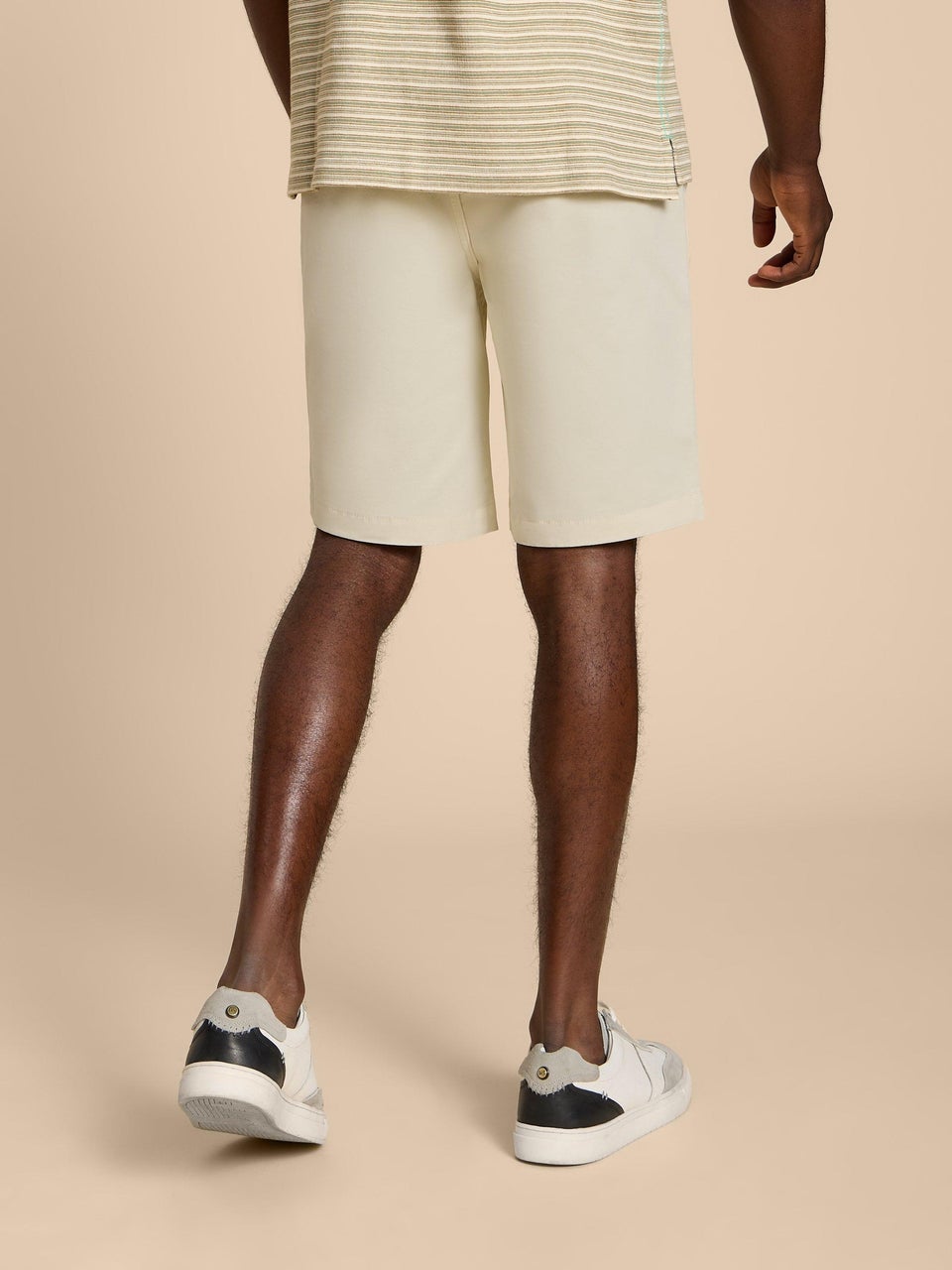 Chino-Shorts aus Bio-Baumwolle