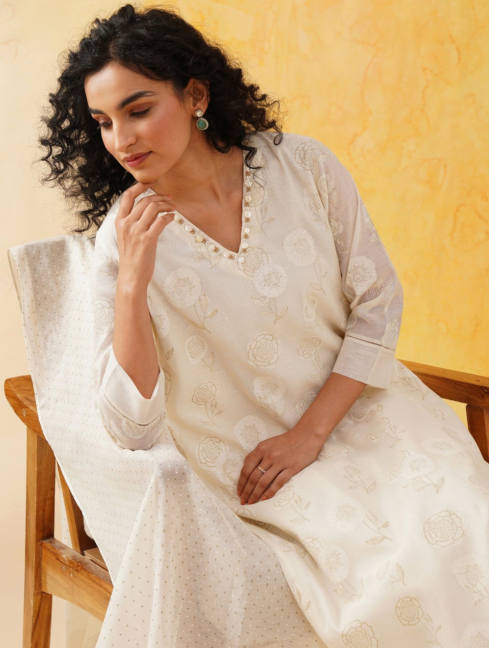 Women Ivory Cotton Silk Block Print V Neck Kurta