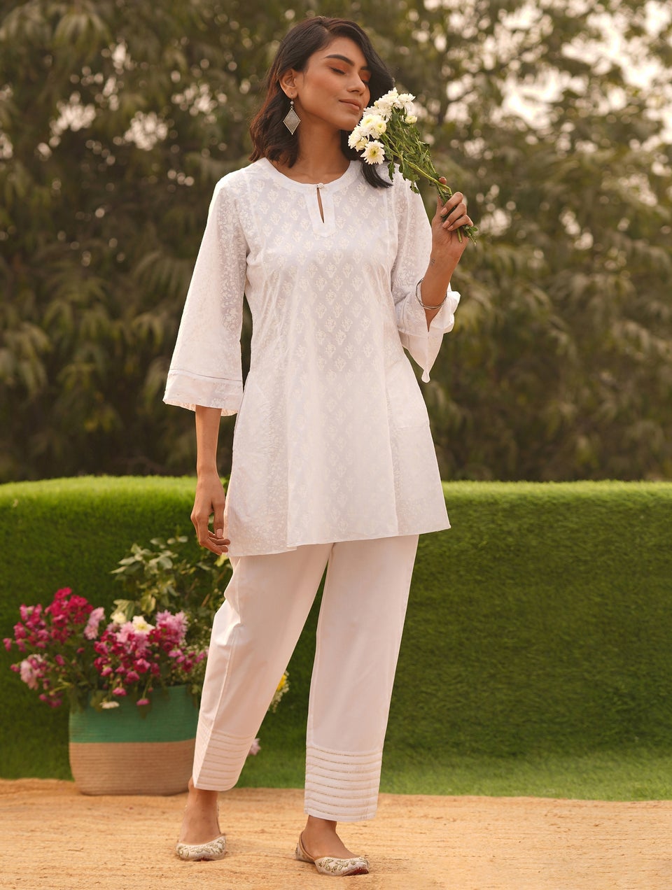 Women White Cotton Round Neck Regular Fit Tunic