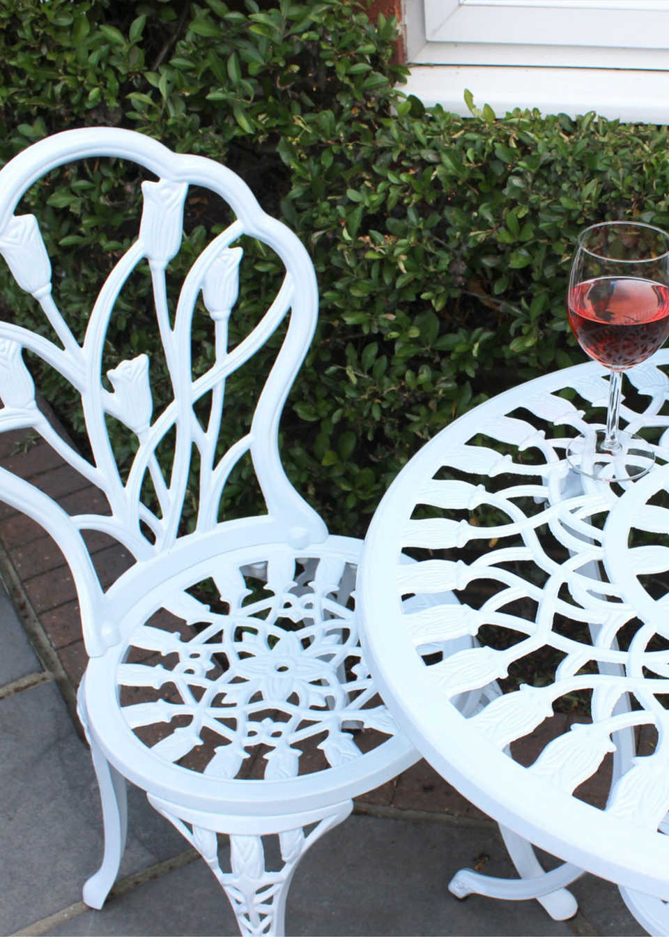 Charles Bentley Tulip Cast Aluminium White Patio Bistro Set Table 2 Chairs 3 Piece Matalan