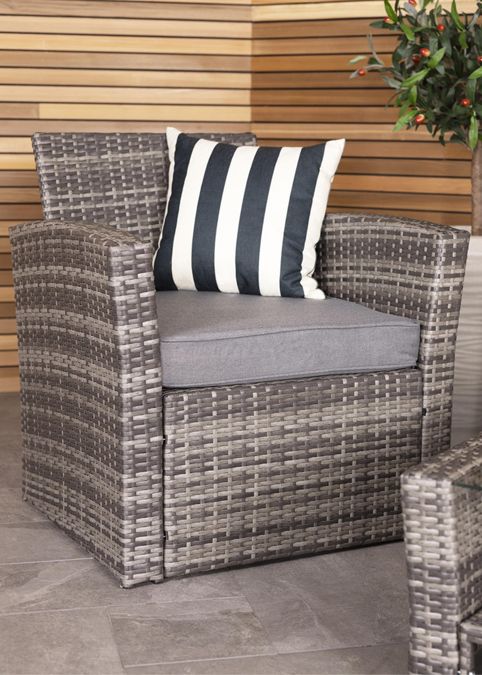 Charles Bentley Deluxe Modern Rattan Garden Patio Grey Furniture Set 4 Piece Matalan