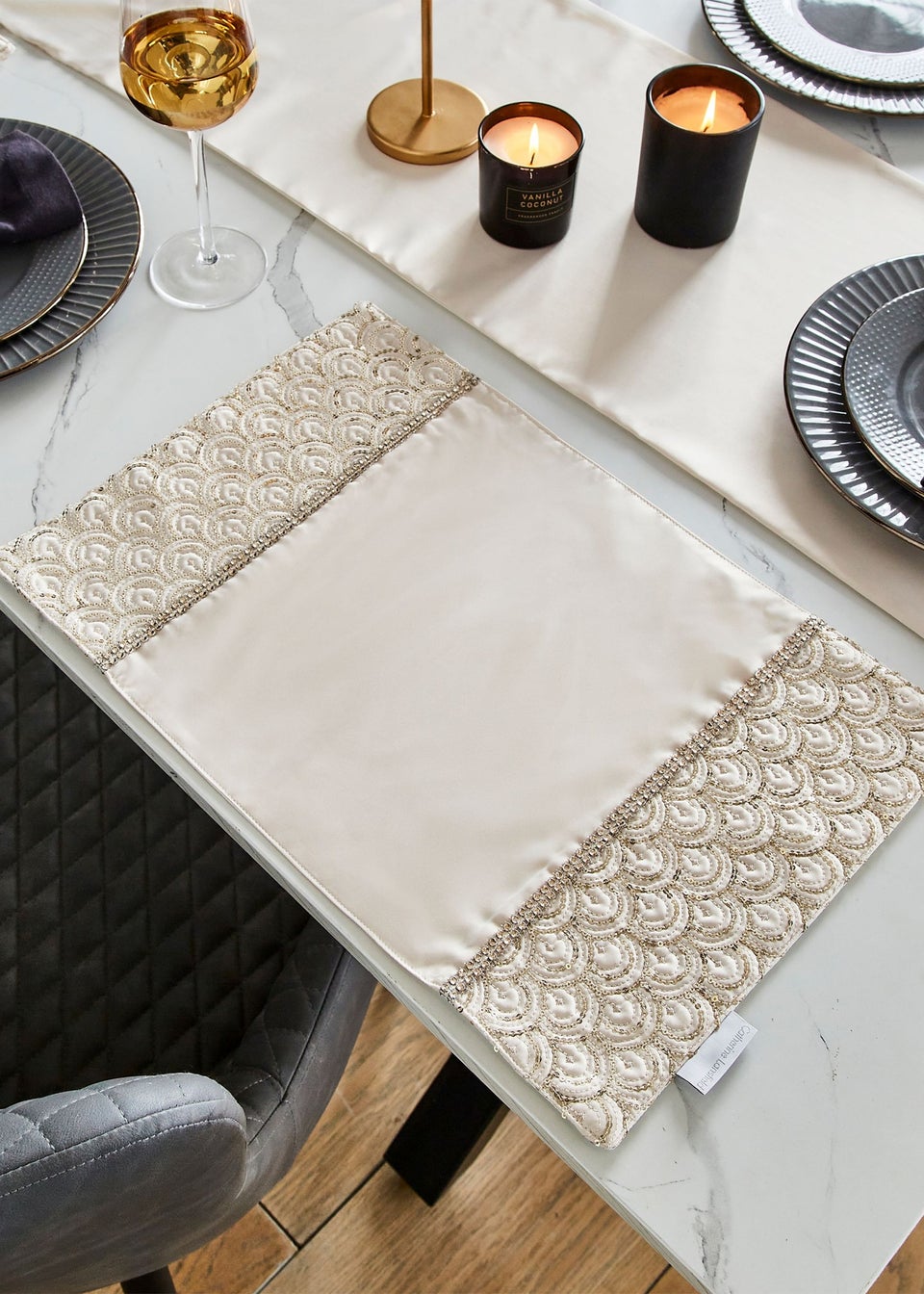 Catherine Lansfield Champagne Deco Sequin Dining Place Mat 4 Pack (30x46 cm)