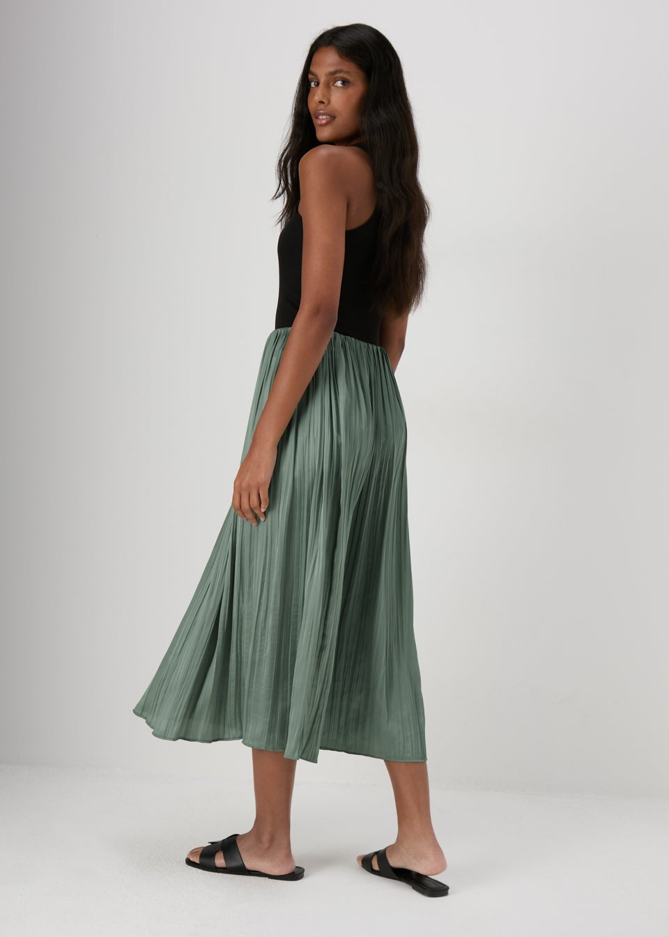 Green Crinkle Midi Skirt