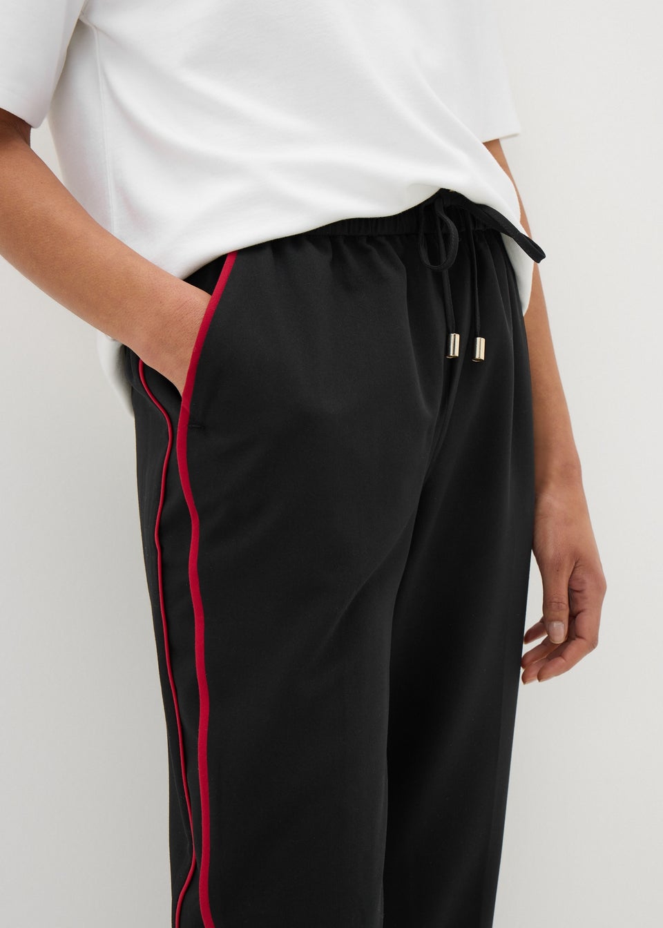 Et Vous Black Side Stripe Tapered Trousers