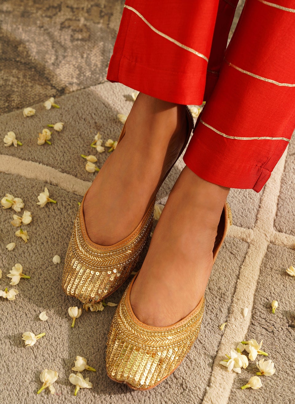 Women Gold Beads & Studs Mojris & Juttis