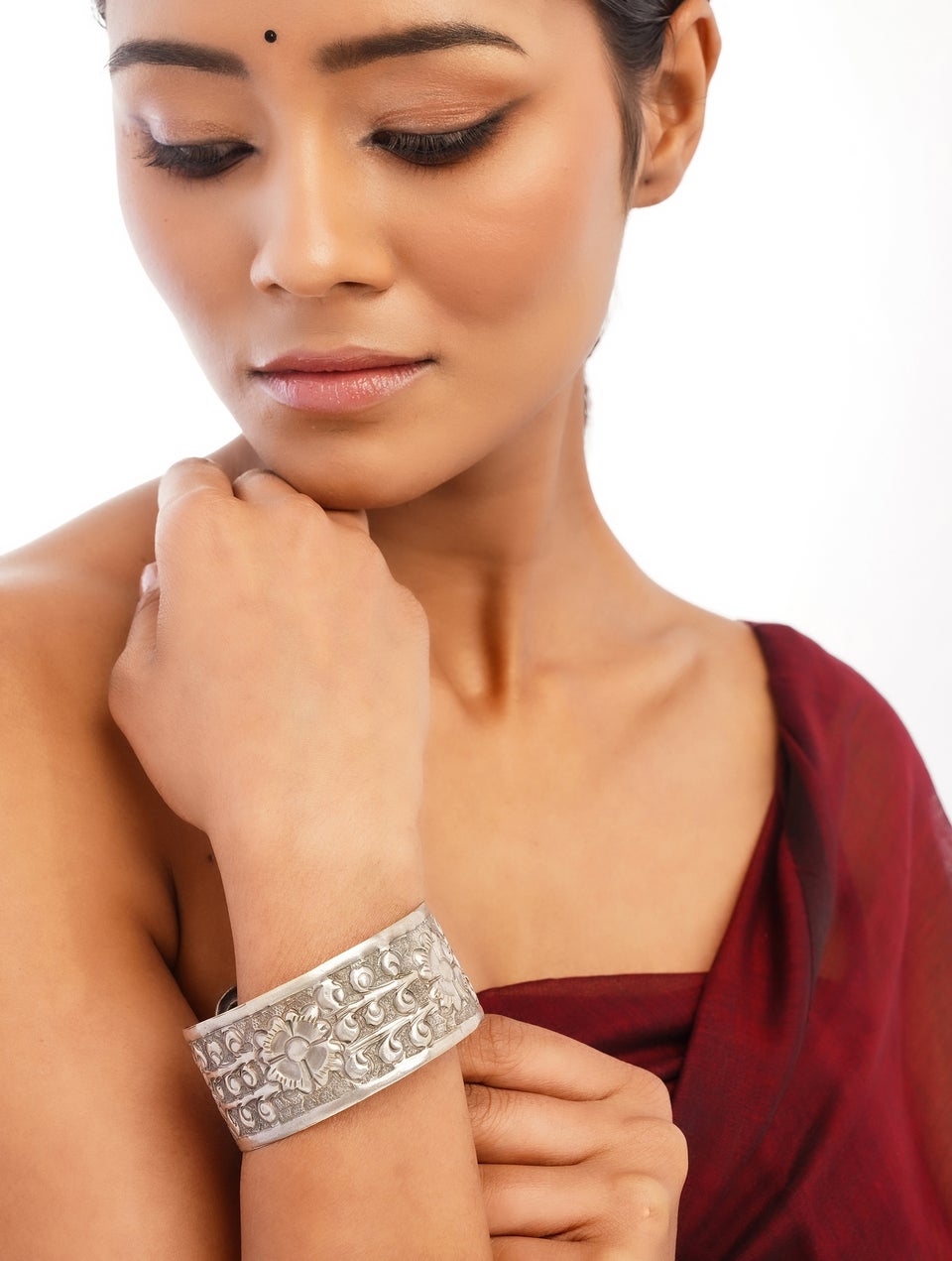 Aitihya Women Silver Tone Fashion Cuffs & Bracelet