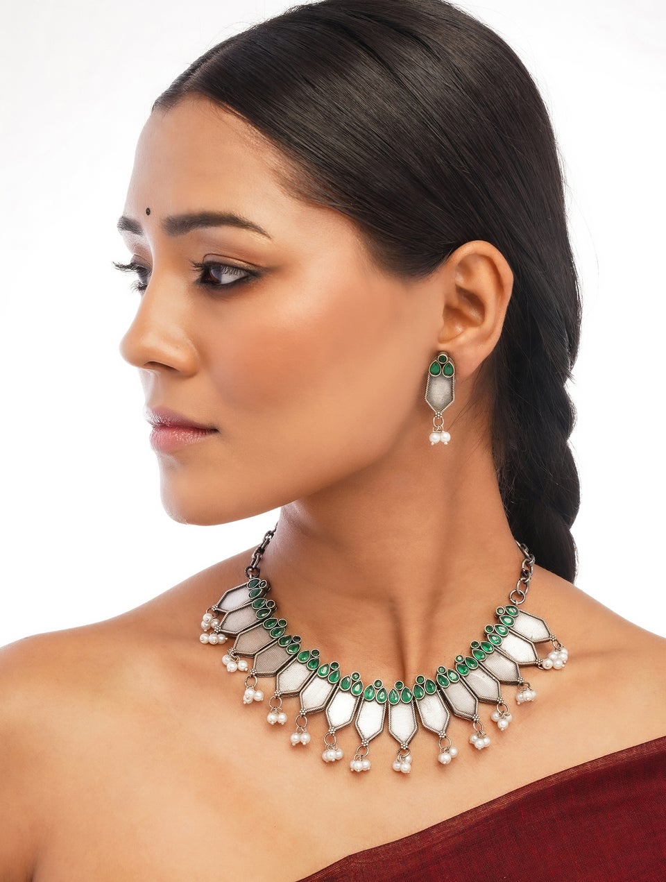 Aitihya Women Silver Tone Fashion Necklace Set