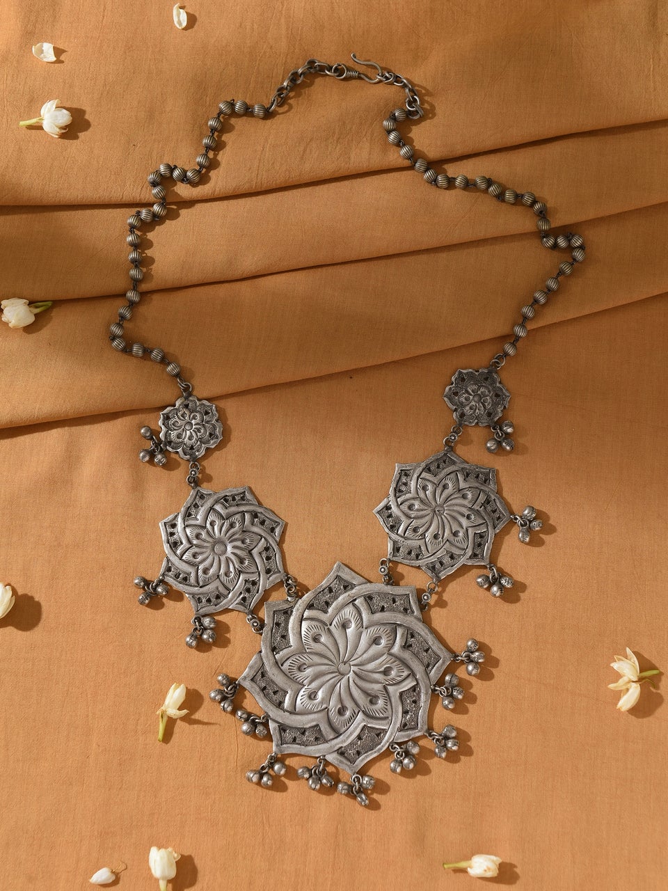 Aitihya Women Silver Tone Fashion Necklace